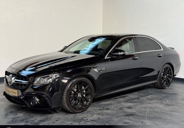 Mercedes-Benz E 63 AMG 4Matic+ PANORAMA+SPORT.AGA+360°+HEAD.UP