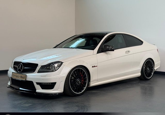 Mercedes-Benz C 63 AMG COUPÉ PERFORMANCE-PANORAMA-BI.XENON