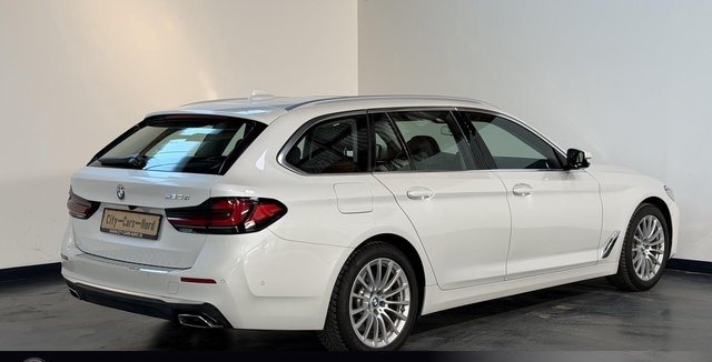 BMW 530d Luxury Line PANORAMA+KAMERA+HEAD.UP+LASER