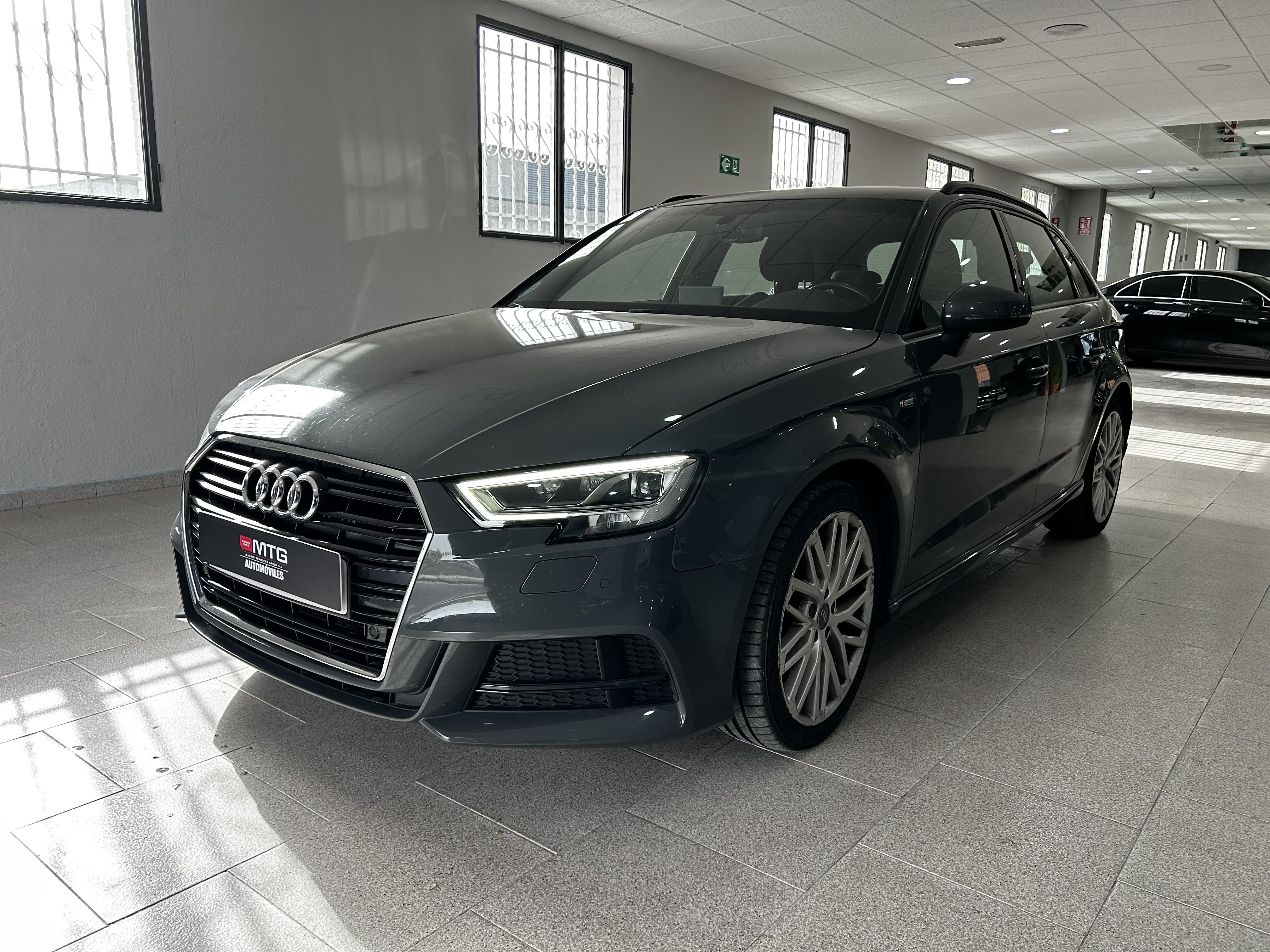 AUDI A3 S line 30 TFSI Sportback · 3990KSM