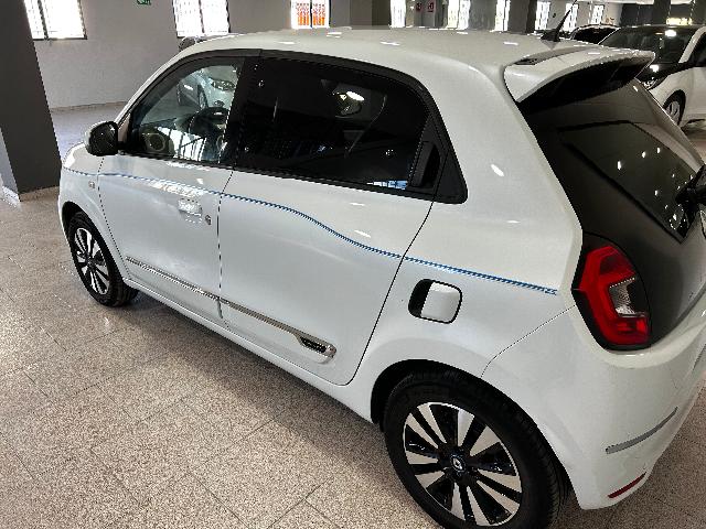 Interior del Renault Twingo con pantalla central