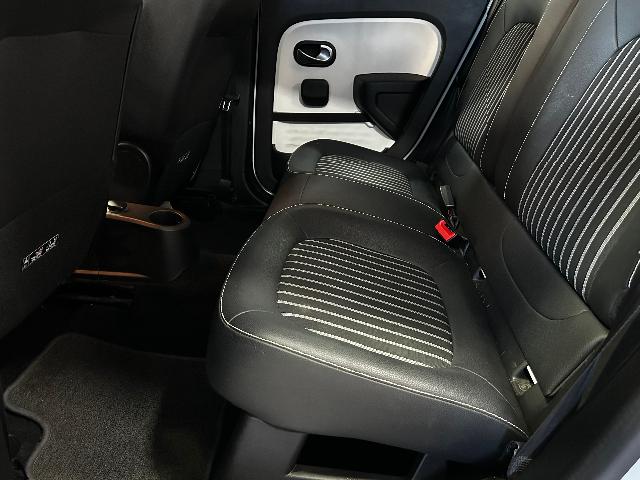 Renault Twingo blanco detalle del frontal