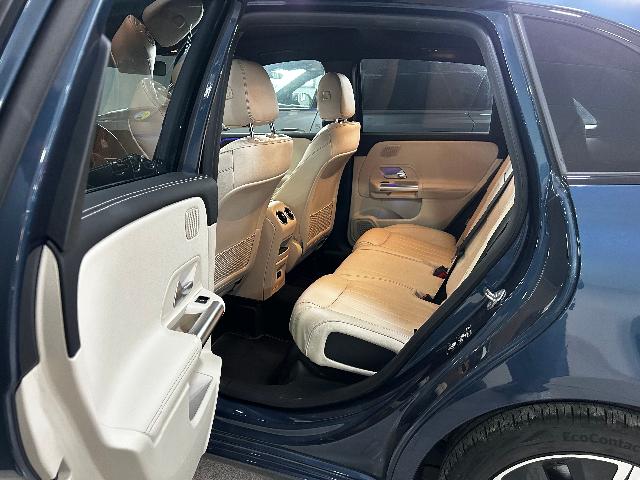 Mercedes-Benz Clase B 250 e plazas traseras en cuero beige