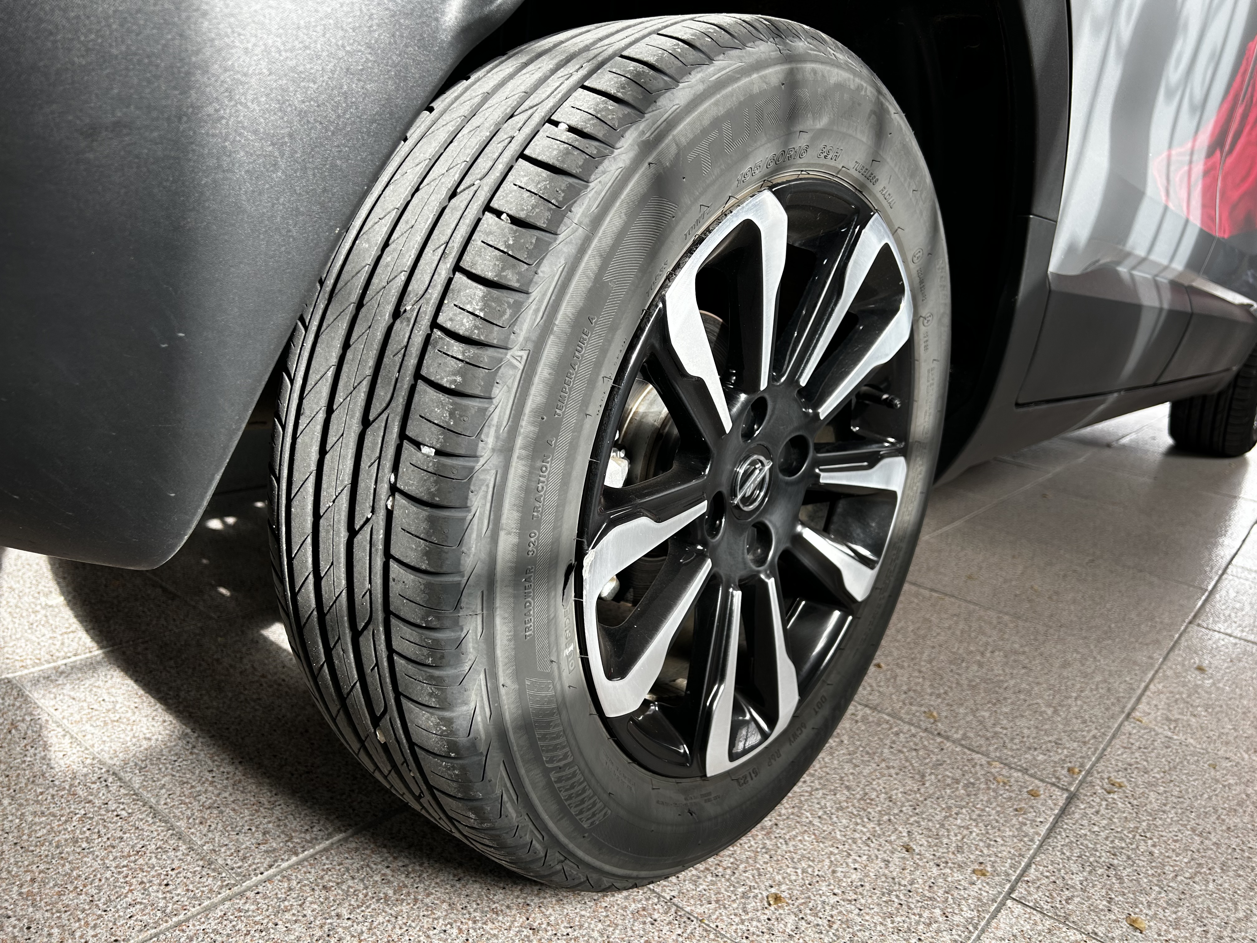 Detalle de llanta del Opel Crossland