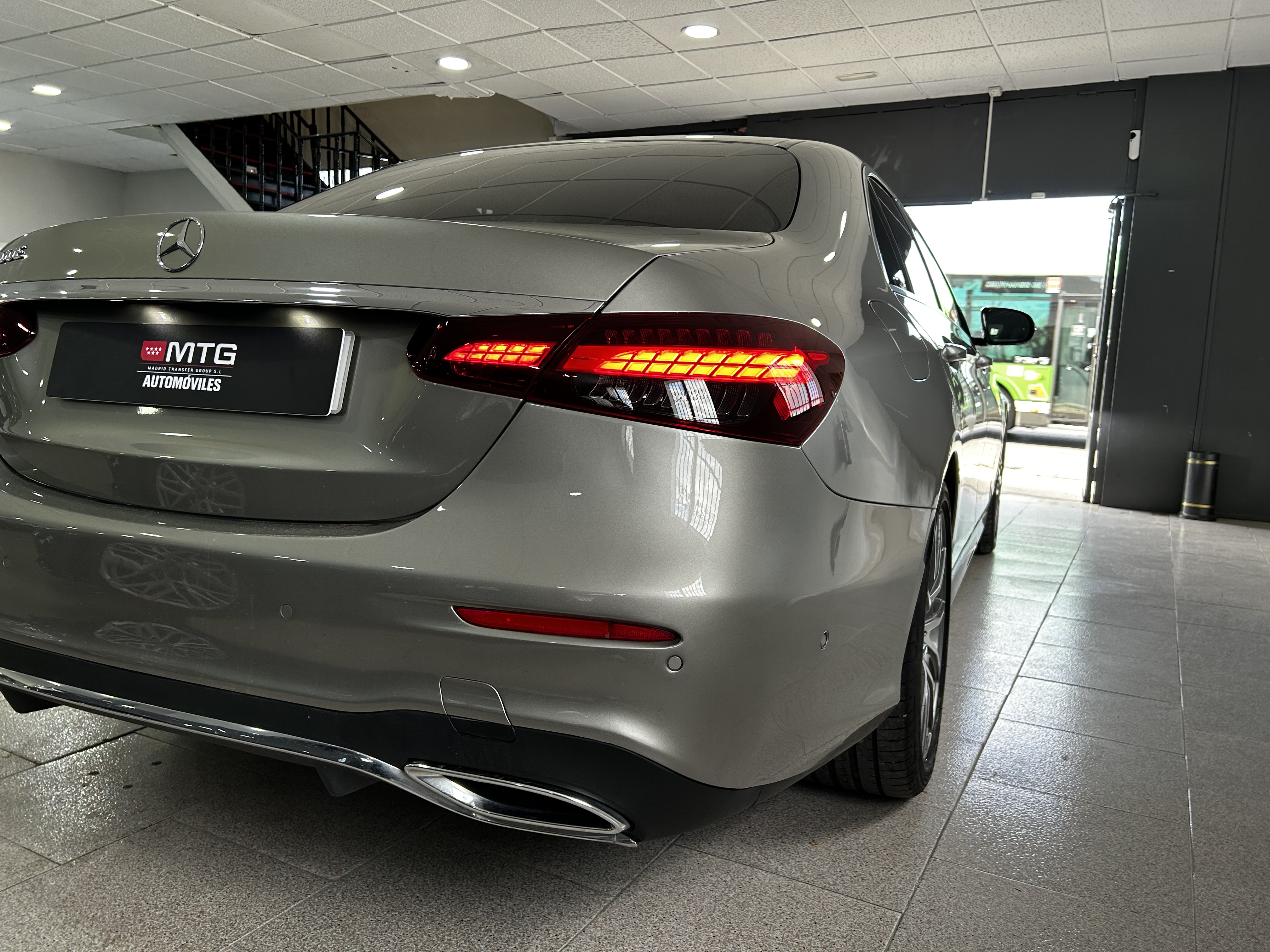 Mercedes-Benz Clase E 200 detalle adicional 3