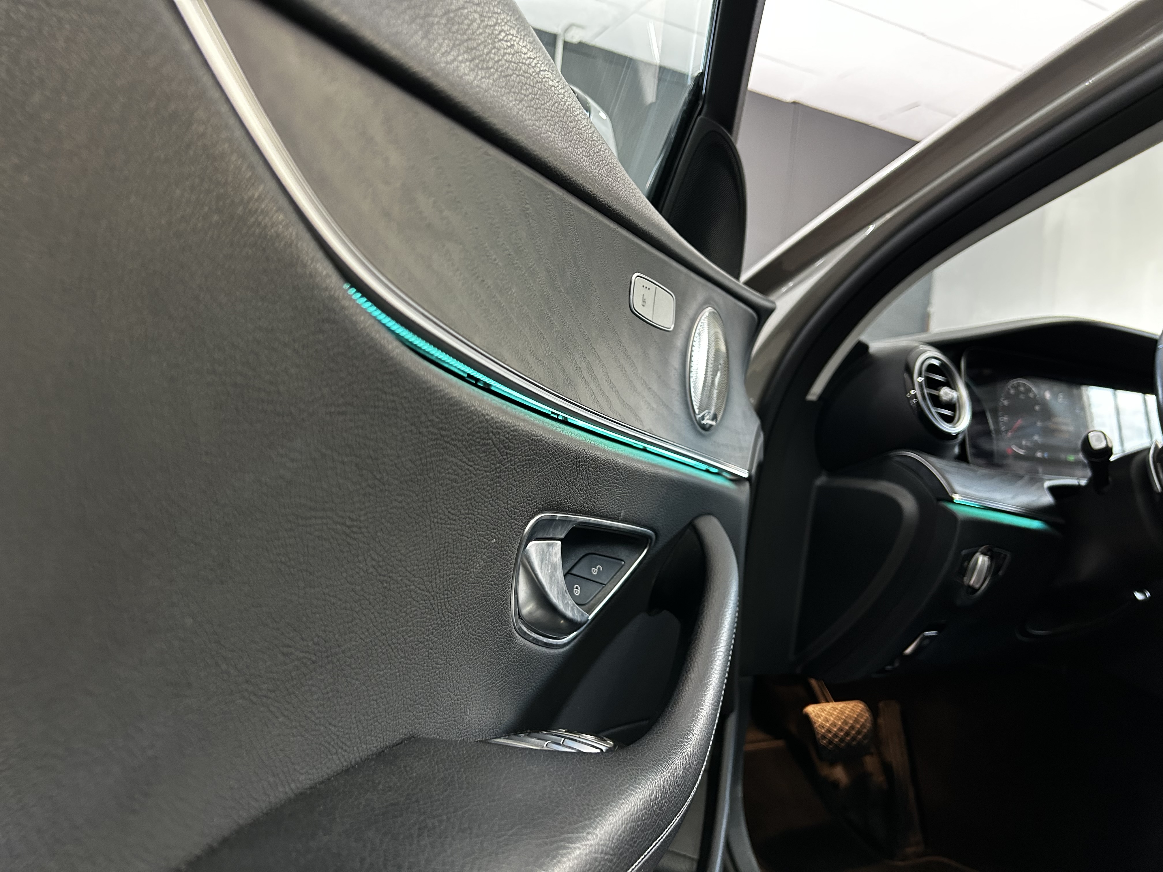 Mercedes-Benz Clase E 200 detalle adicional 2